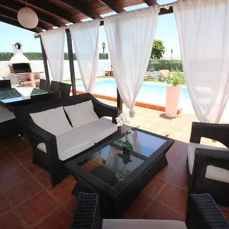 Villa Cupulas 14 *